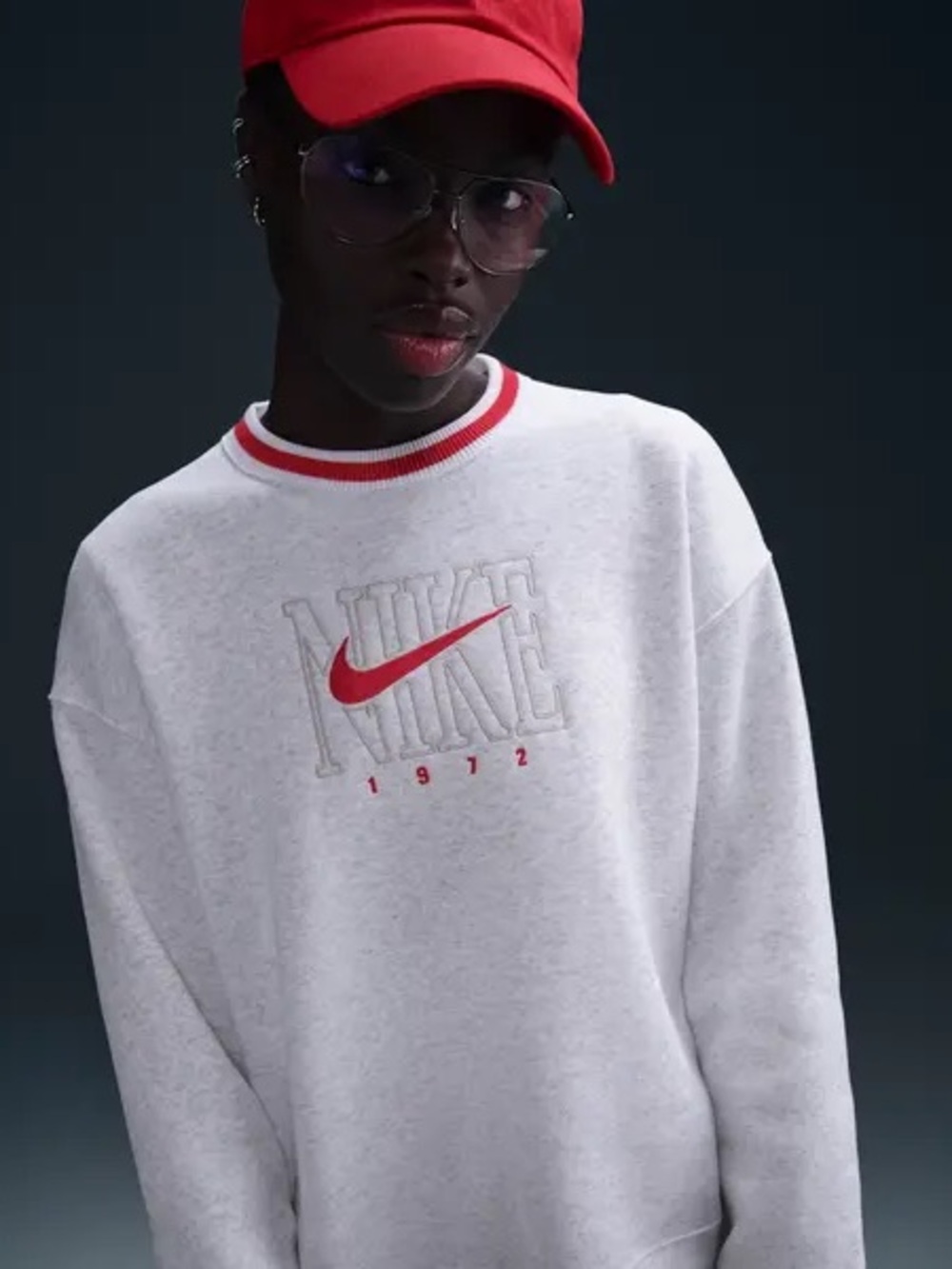 Nike Sportswear Pheonix Fleece Oversized Embroidered Crewneck Sweatshirt Women M